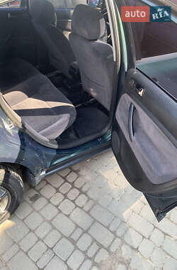 Седан Volkswagen Passat 1997 в 