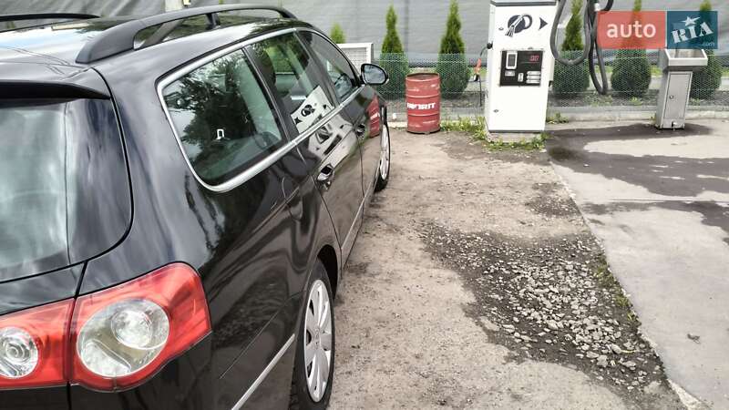 Універсал Volkswagen Passat 2008 в Тисмениці