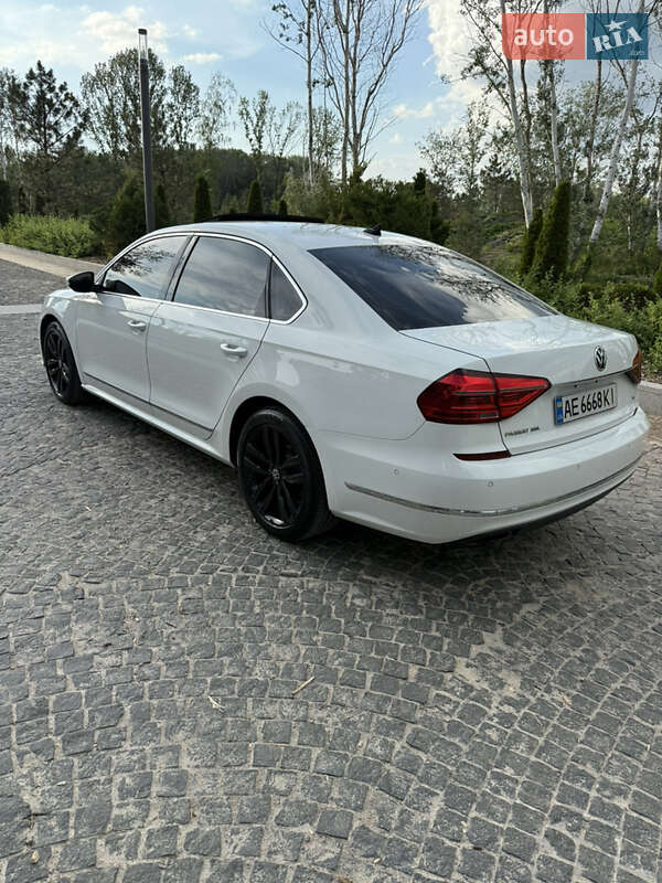 Седан Volkswagen Passat 2016 в Днепре фото 9 Седан Volkswagen Passat 2016 в Днепре