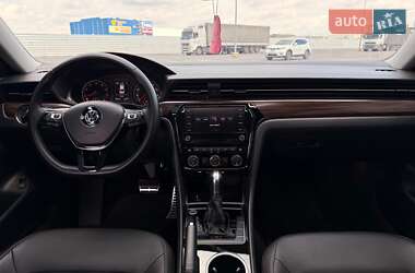 Седан Volkswagen Passat 2020 в 