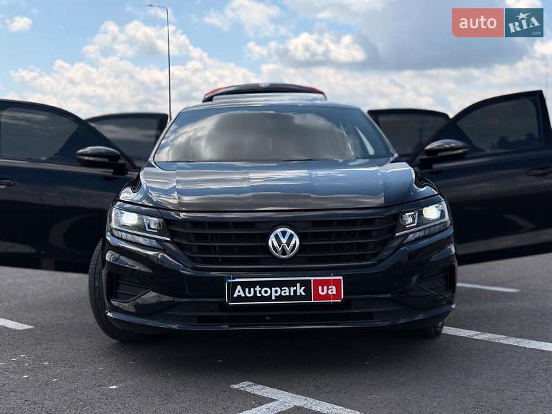 Седан Volkswagen Passat 2020 в Львове