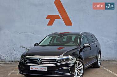Универсал Volkswagen Passat 2020 в Одессе