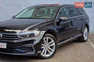 Универсал Volkswagen Passat 2020 в 