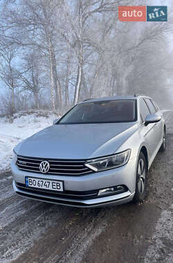Універсал Volkswagen Passat 2016 в Тернополі