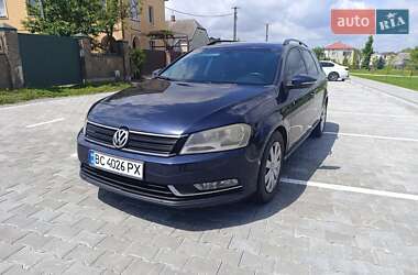 Универсал Volkswagen Passat 2012 в 