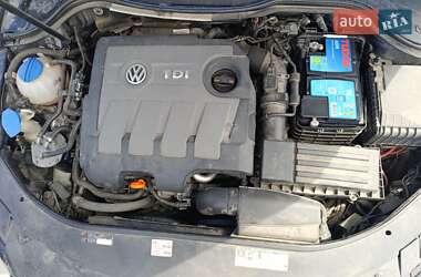 Универсал Volkswagen Passat 2012 в 