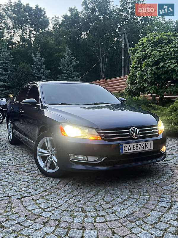 Седан Volkswagen Passat 2012 в 