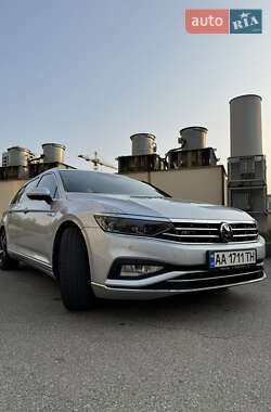 Универсал Volkswagen Passat 2022 в 