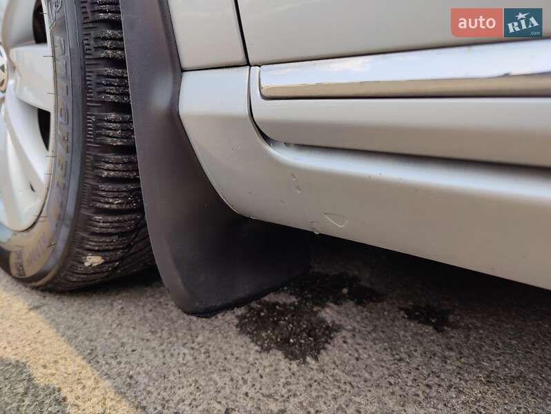 Универсал Volkswagen Passat 2014 в Киеве