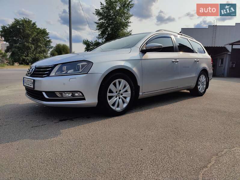Универсал Volkswagen Passat 2014 в Киеве