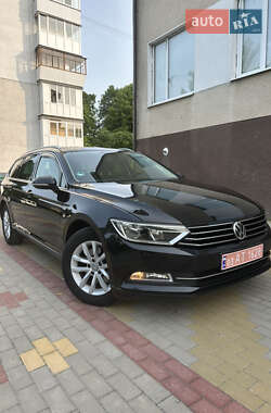 Универсал Volkswagen Passat 2015 в Звягеле