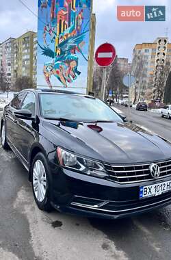 Седан Volkswagen Passat 2016 в Ровно