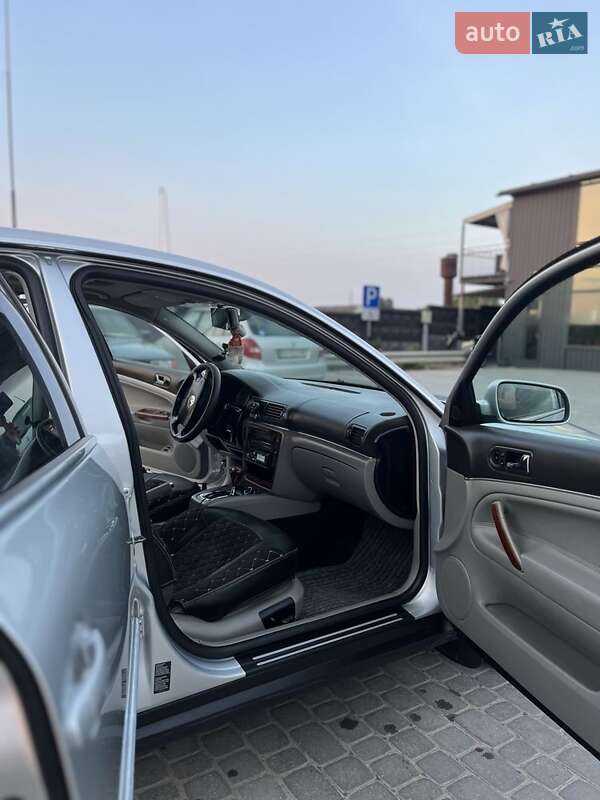 Седан Volkswagen Passat 2003 в Кам'янець-Подільському