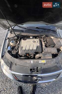 Универсал Volkswagen Passat 2010 в 