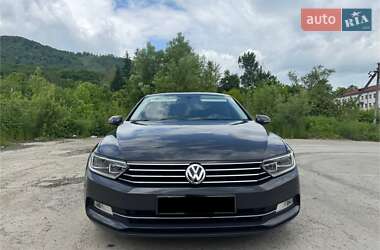 Седан Volkswagen Passat 2015 в Перечині