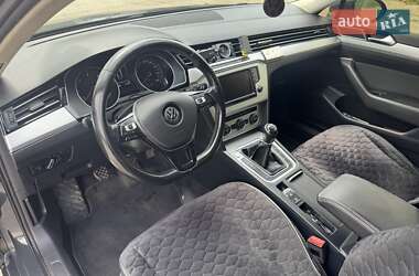 Седан Volkswagen Passat 2015 в 