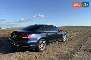 Седан Volkswagen Passat 2013 в 