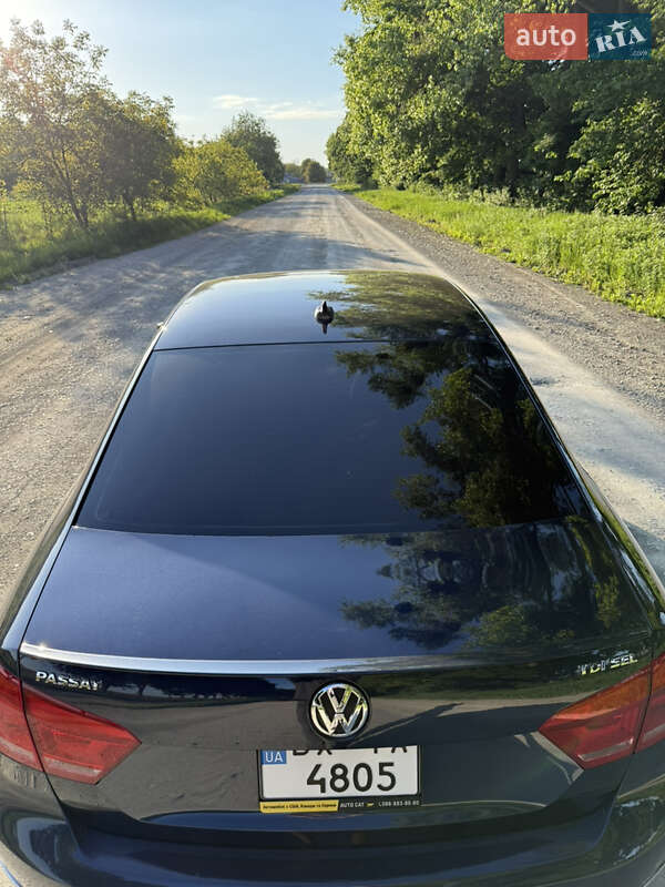 Седан Volkswagen Passat 2013 в Каменец-Подольском