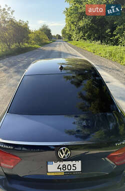 Седан Volkswagen Passat 2013 в 