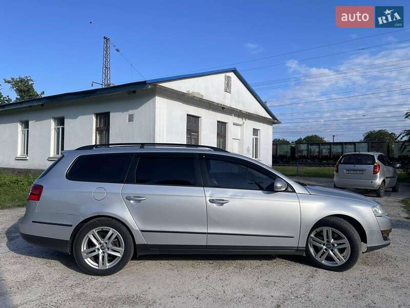 Универсал Volkswagen Passat 2009 в Знаменке