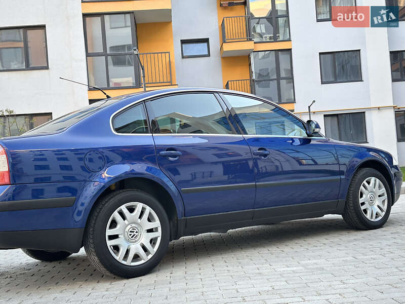 Седан Volkswagen Passat 2004 в Вінниці