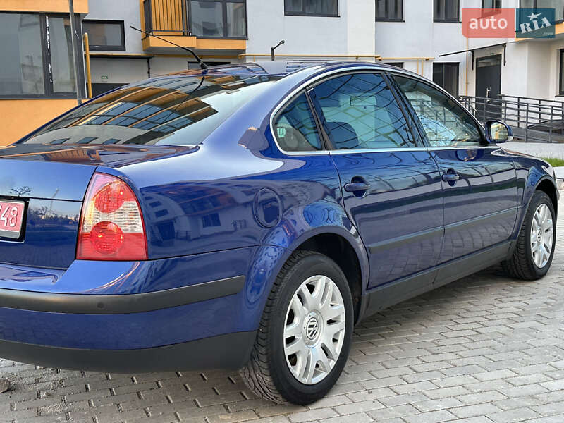 Седан Volkswagen Passat 2004 в Вінниці