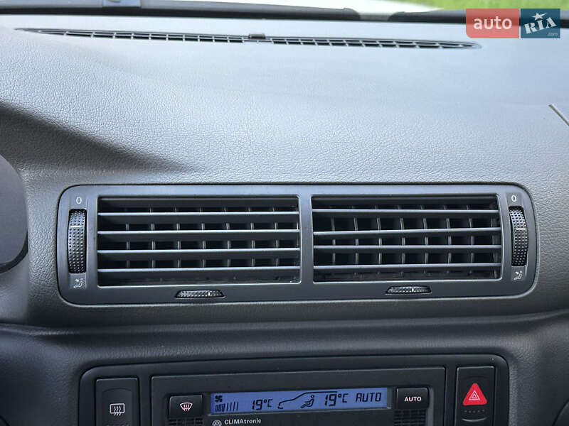 Седан Volkswagen Passat 2004 в Вінниці