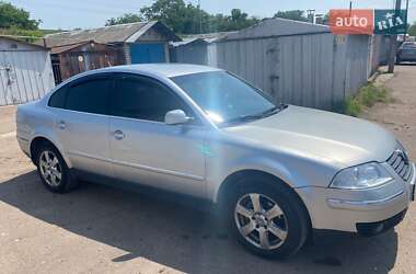 Седан Volkswagen Passat 2001 в Черкассах