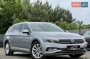 Універсал Volkswagen Passat 2022 в Луцьку