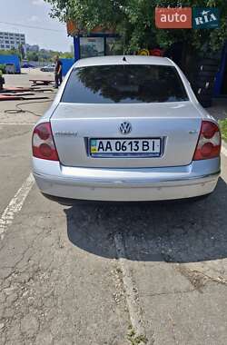 Седан Volkswagen Passat 2005 в 