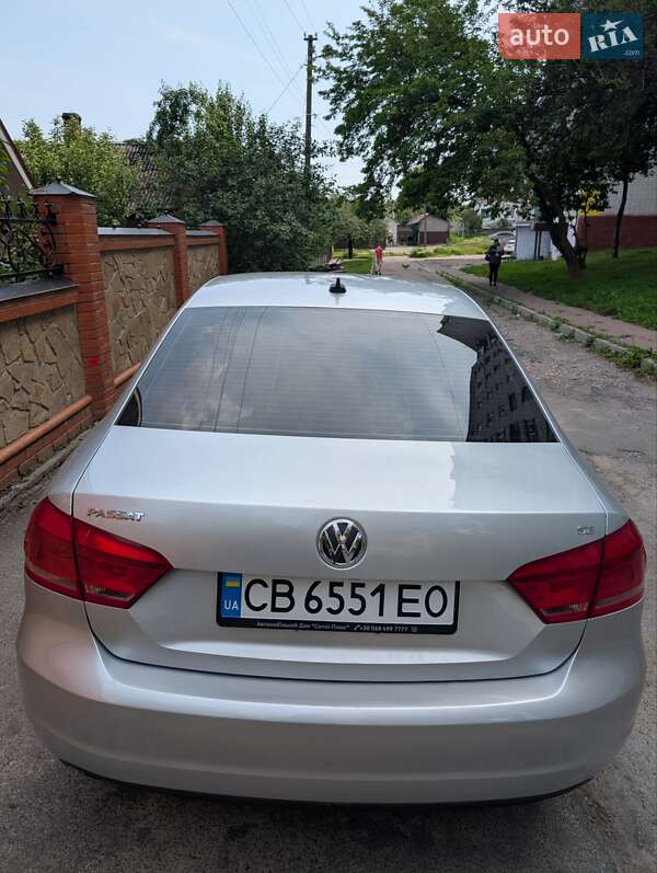 Седан Volkswagen Passat 2012 в Чернигове