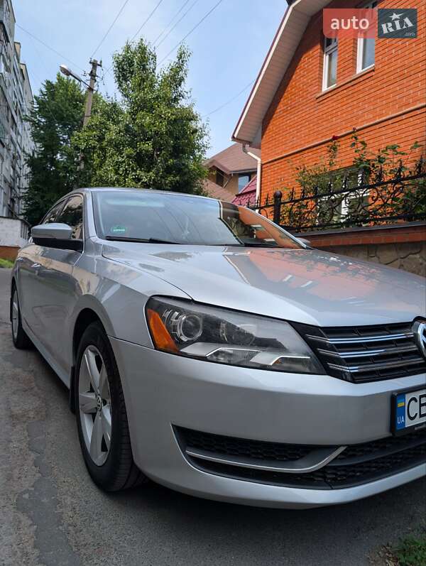 Седан Volkswagen Passat 2012 в Чернигове
