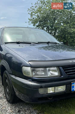 Седан Volkswagen Passat 1996 в Стрию