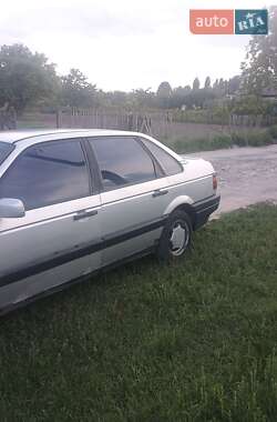 Седан Volkswagen Passat 1988 в 