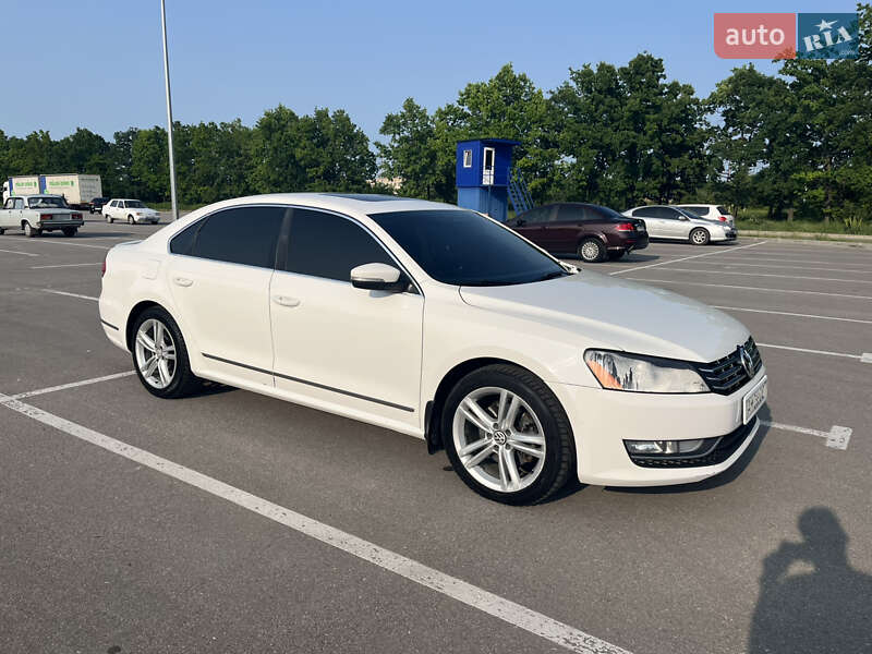 Седан Volkswagen Passat 2013 в Кропивницькому