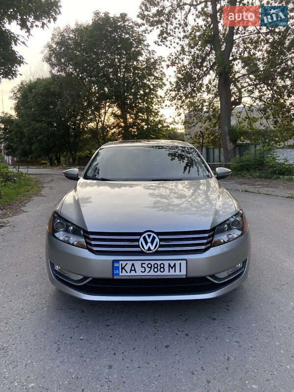 Volkswagen Passat 2011