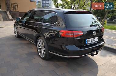 Універсал Volkswagen Passat 2015 в 