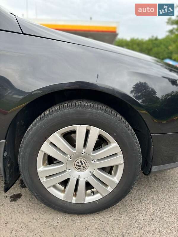 Седан Volkswagen Passat 2007 в Мукачевому