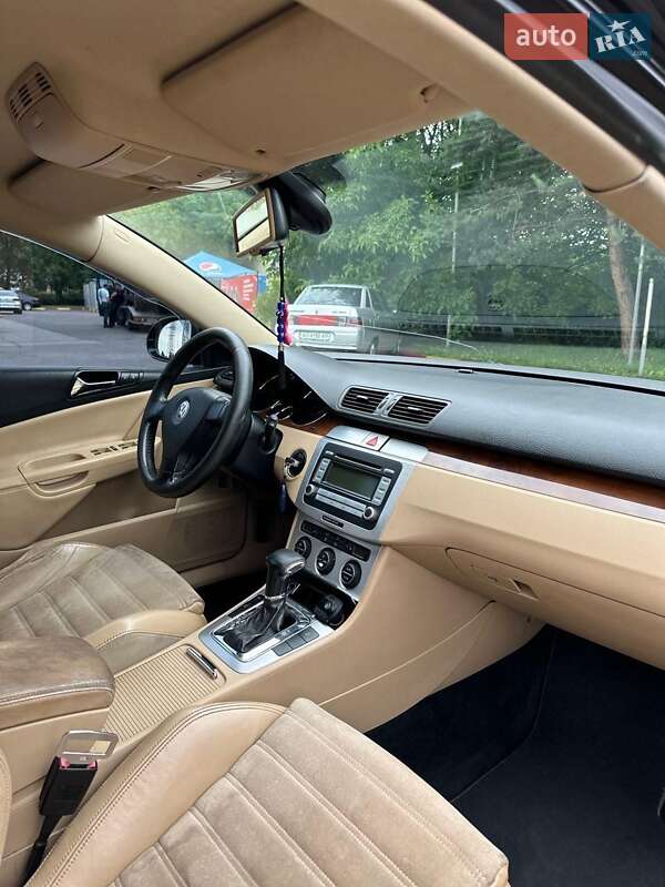 Седан Volkswagen Passat 2007 в Мукачевому