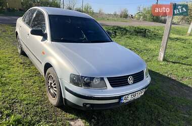 Седан Volkswagen Passat 1997 в Сахновщине