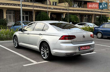 Седан Volkswagen Passat 2018 в 