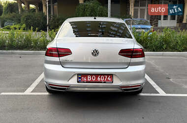 Седан Volkswagen Passat 2018 в 