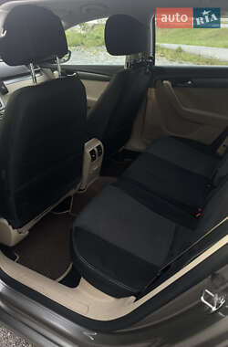 Универсал Volkswagen Passat 2013 в 