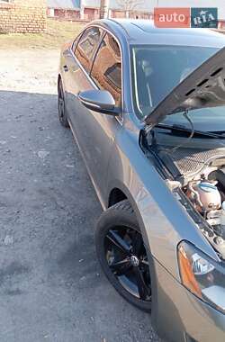 Седан Volkswagen Passat 2012 в 