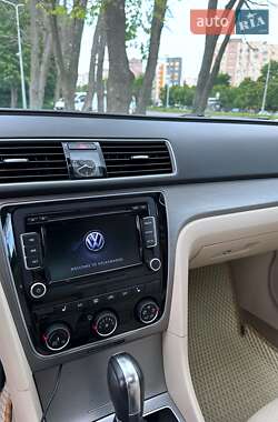 Седан Volkswagen Passat 2014 в 
