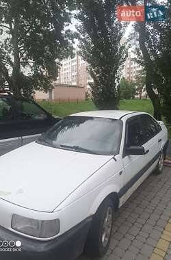 Седан Volkswagen Passat 1988 в Харькове