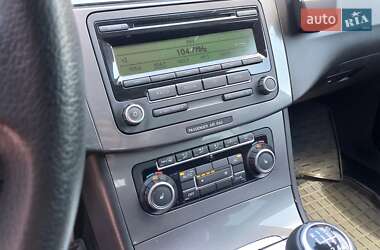 Універсал Volkswagen Passat 2010 в 