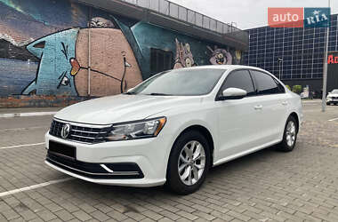 Седан Volkswagen Passat 2018 в 