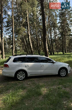 Універсал Volkswagen Passat 2013 в 