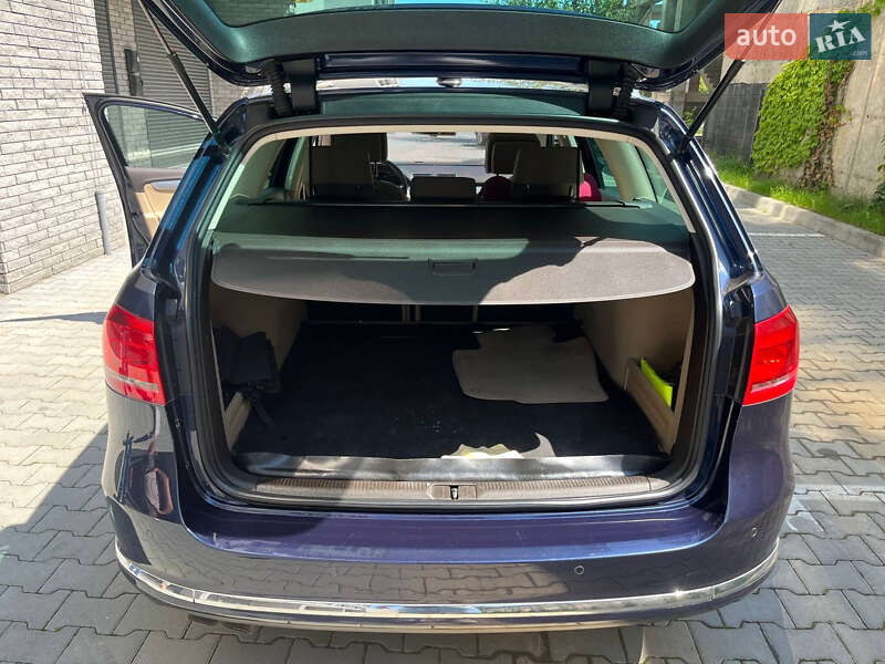 Универсал Volkswagen Passat 2014 в Хмельницком